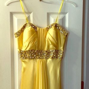 Yellow Sequin prom/formal gown